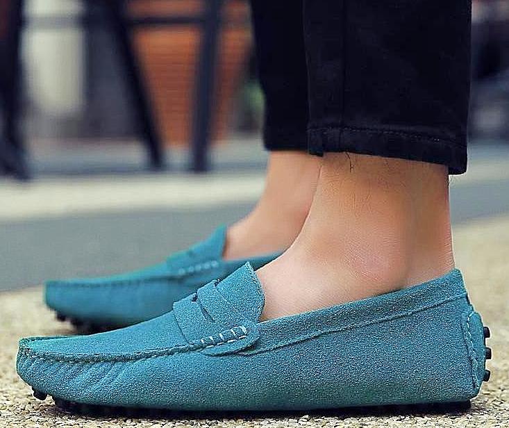 Style Soft Moccasins Men Loafers High Genuine Leather Shoes Men Flats Gommino Driving Shoes