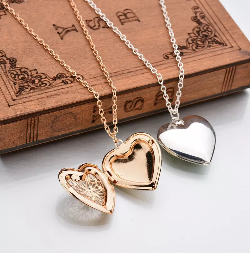 Sweet Peach Heart Love Chain Necklace for Woman Hollow Engraved Opening and Closing Heart Shaped Photo Box Pendant Collar-Dollar Bargains Online Shopping Australia