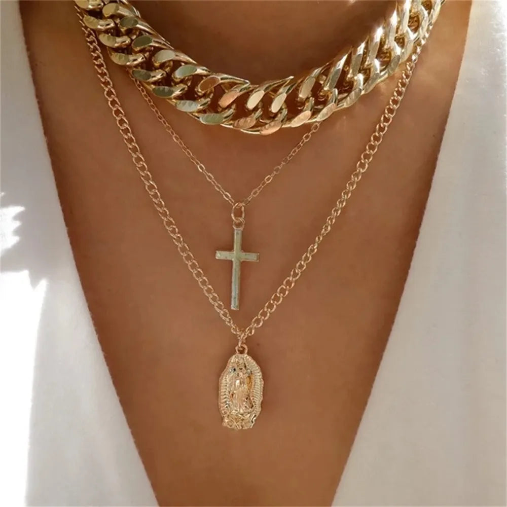 Fashion Gold Color Heart-Shaped Necklace For Women Trendy Multi-Layer Pendant Necklaces Set Jewelry Gifts