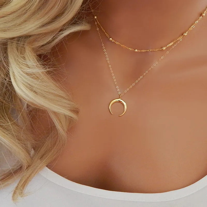 Alloy Half Moon Necklace Horn Crescent Necklace For Women Pendant Horseshoe Horn Short Necklaces Jewelry Gift Women