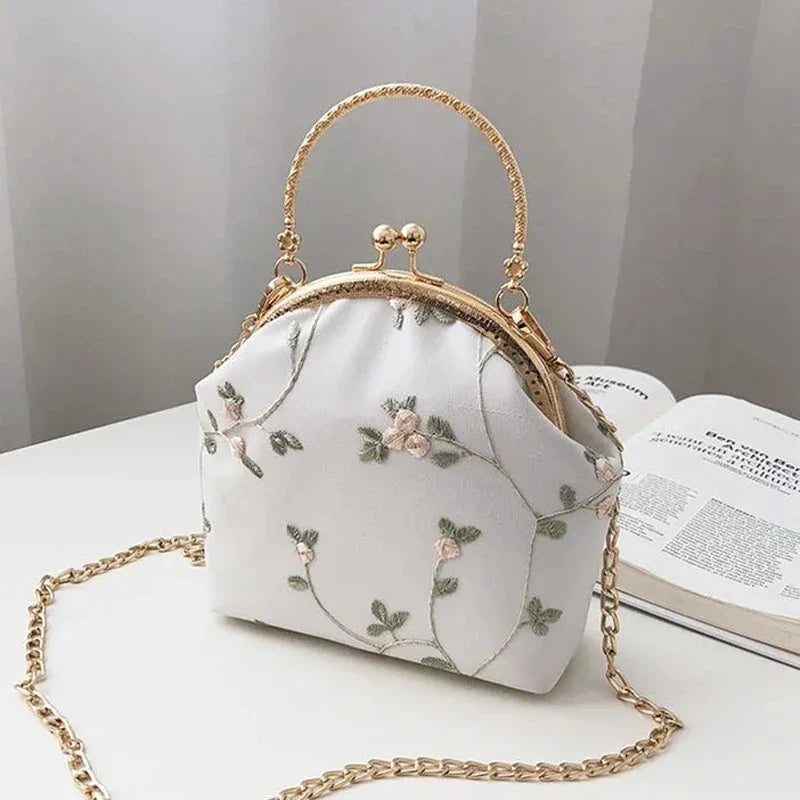 Vintage Embroidery Lace Flowers Shell Lock Purses for Women Wedding Bag Small Chain Women Shoulder Crossbody Bag Fringe Bags-Dollar Bargains Online Shopping Australia