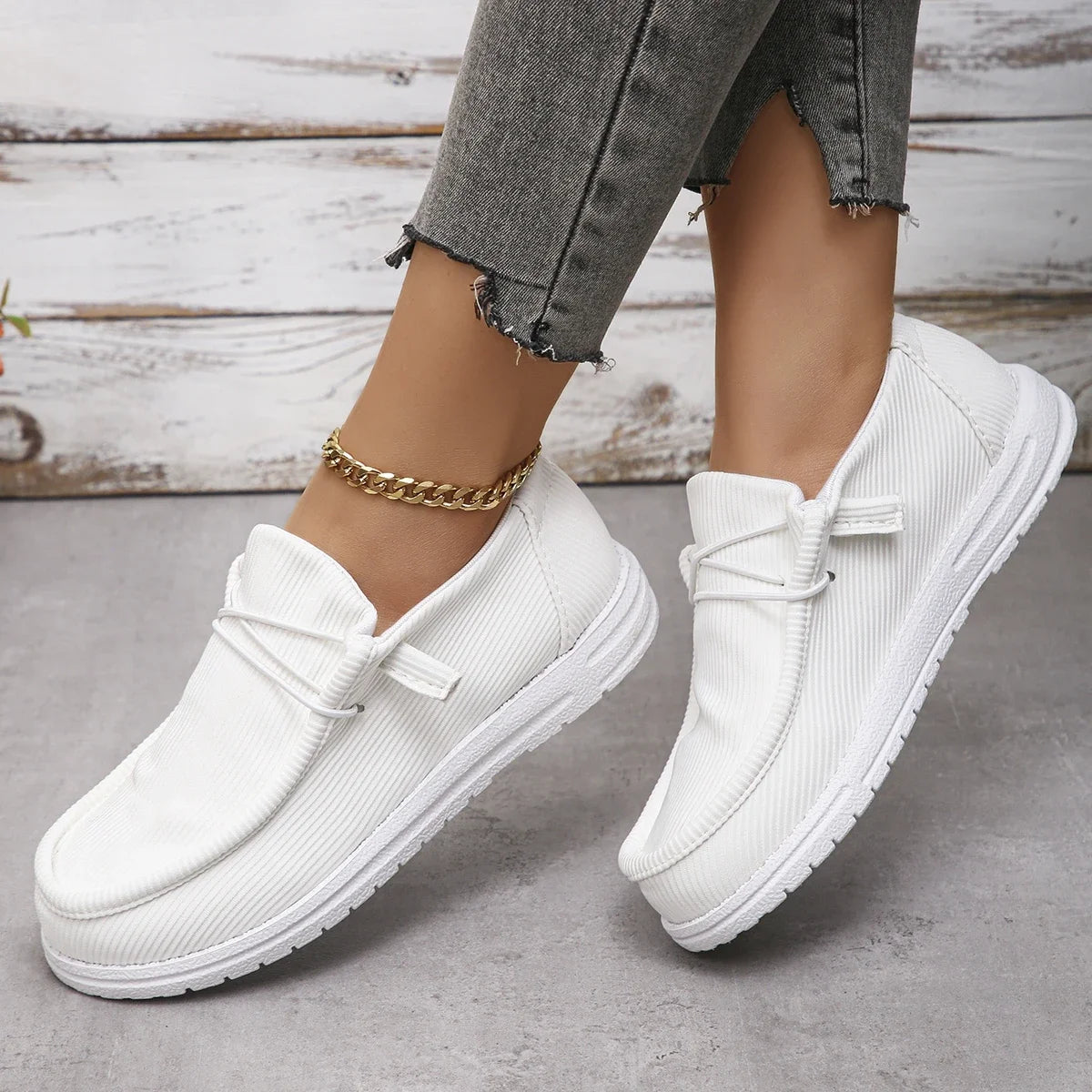 Canvas Shoes Women Summer Casual Sneakers Women Breathable Cloth Loafers Platform Shoes Woman Designer Shoes