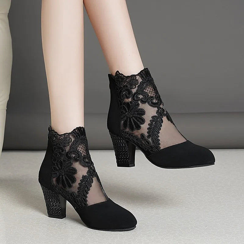Women's Spring Shoes Ladies Lace Fashion Boots Female High Heels Round Toe Ankle Women Boots Shoes Plus Size