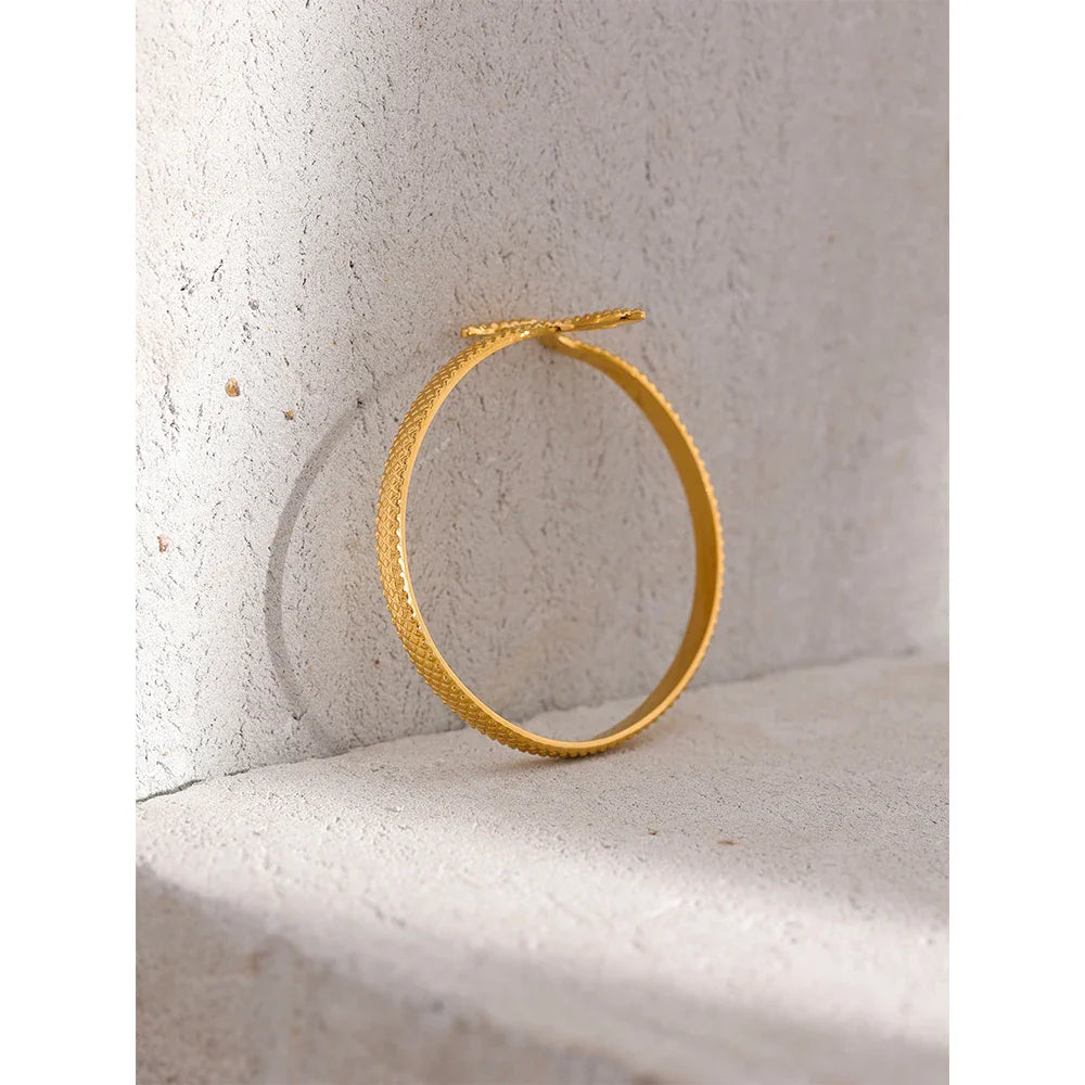 Snake Fashion Open Charm Bracelet Bangle Women Golden Wrist Animal Statement Jewelry Waterproof-Dollar Bargains Online Shopping Australia