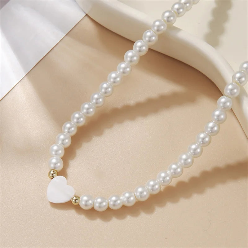 Shell Heart Imitation Pearls Necklace Women Handmade 6mm Stone Beaded Necklace For Women Jewelry Gift