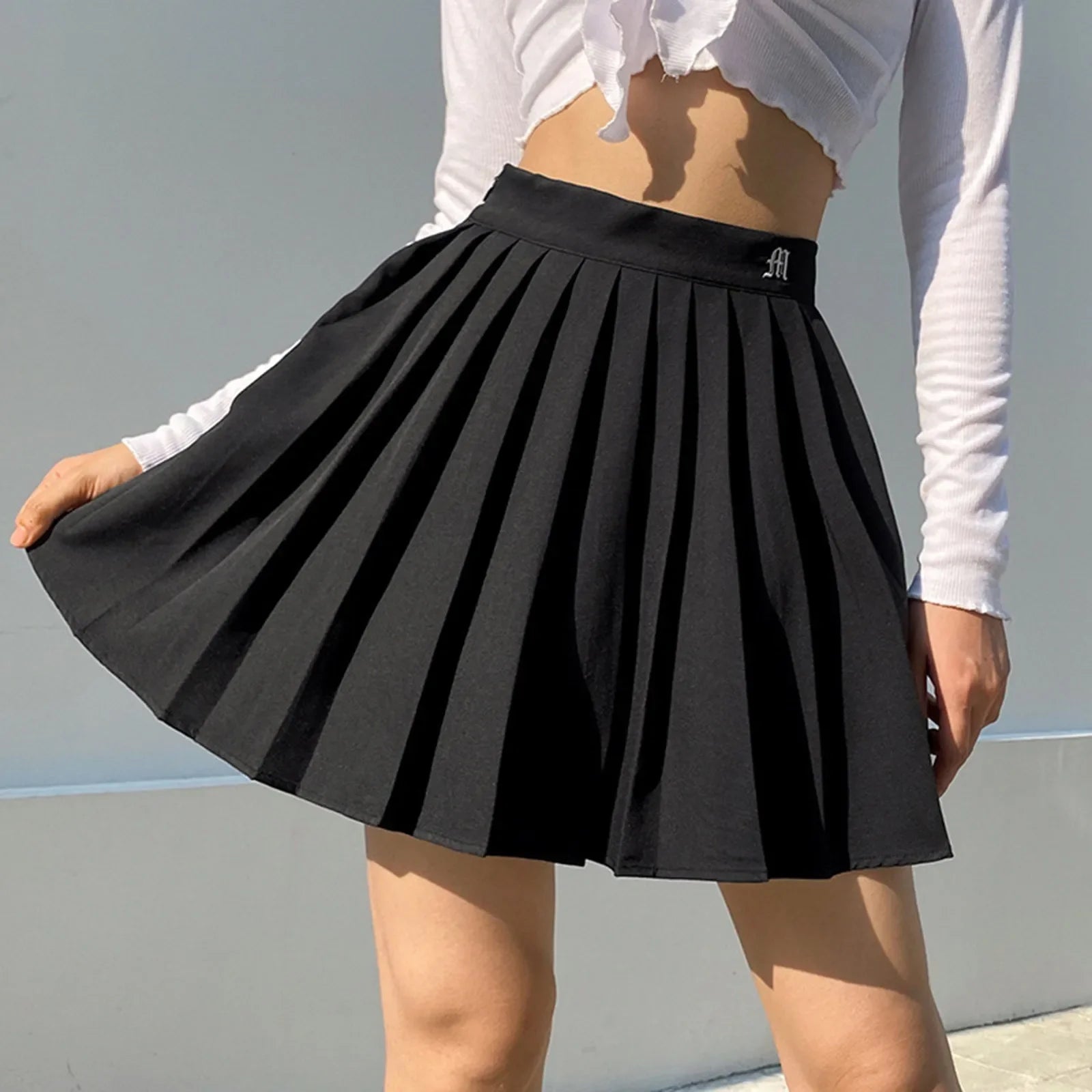 White Women Pleated Skirts Summer High Waist Zipper Girls Dancing Letters Mini Skirts Black Fashion Student A Line