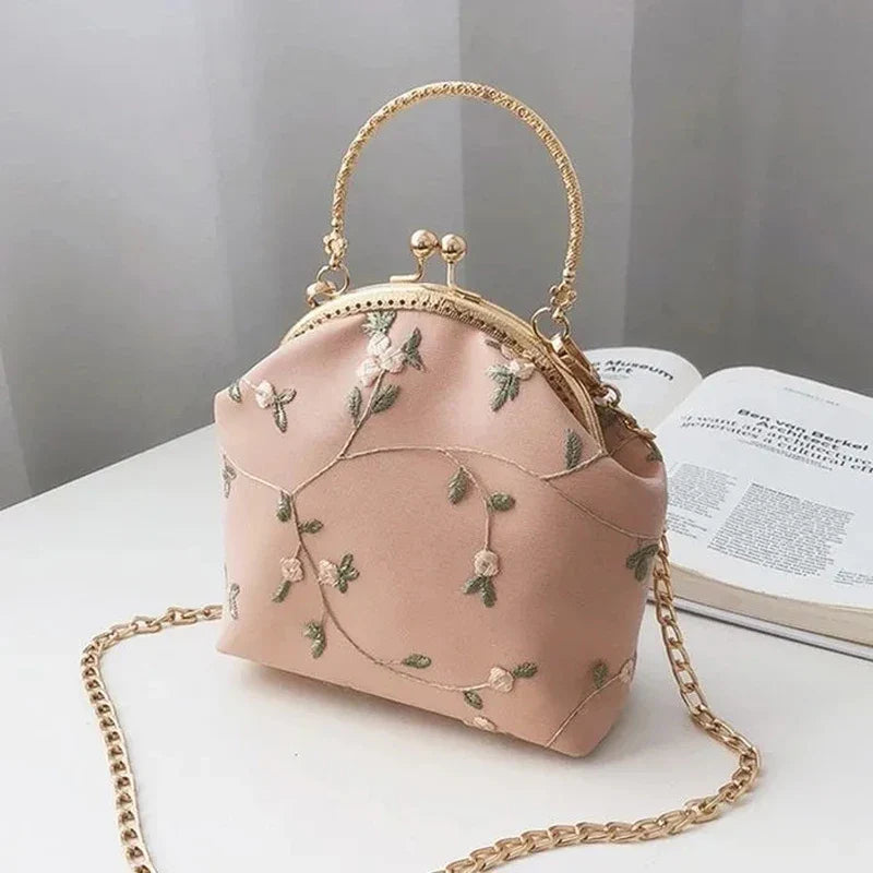 Vintage Embroidery Lace Flowers Shell Lock Purses for Women Wedding Bag Small Chain Women Shoulder Crossbody Bag Fringe Bags-Dollar Bargains Online Shopping Australia