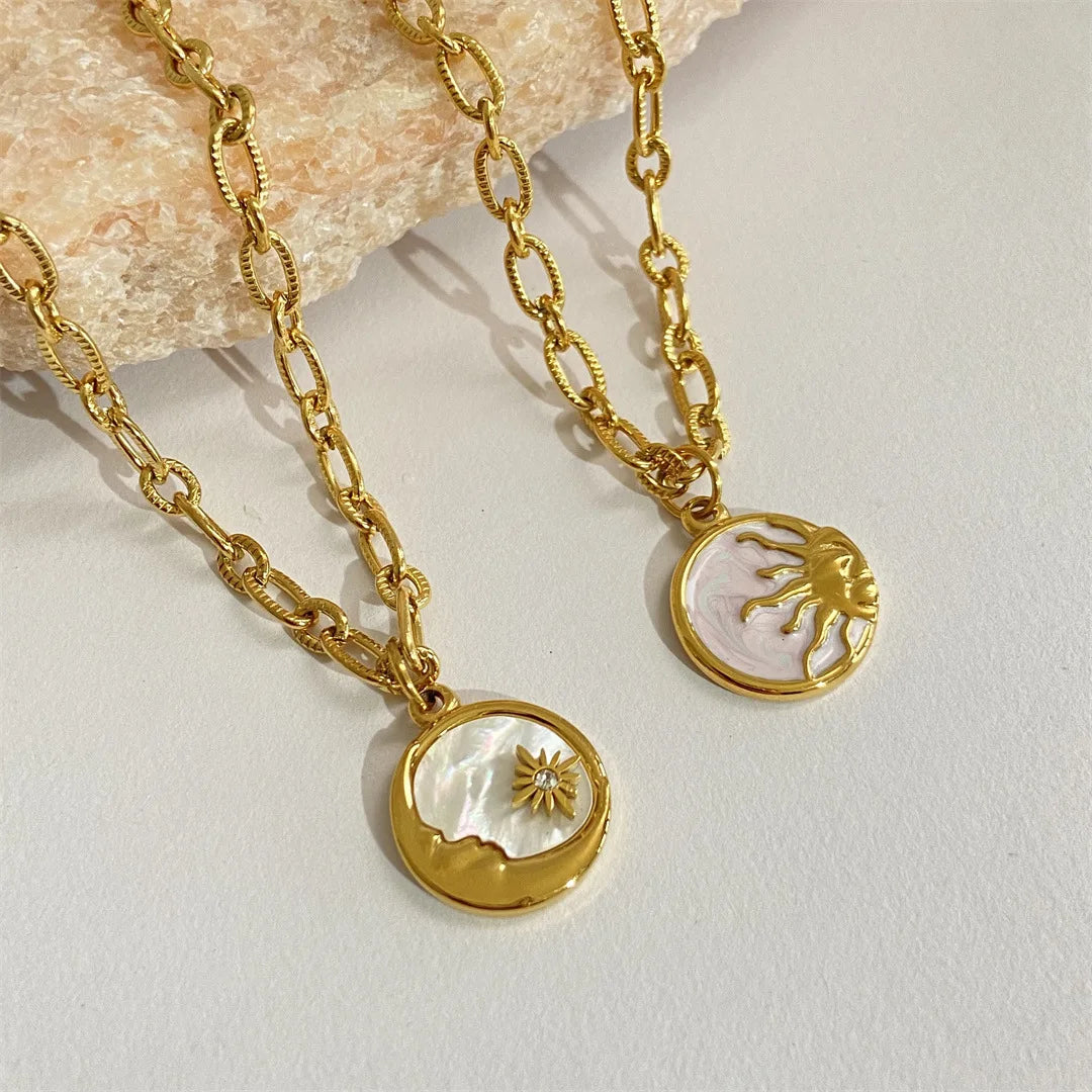 Vintage Sun and Moon Pendants Necklace White Shell Round Coin Stainless Steel Chain Necklaces Femme Jewelry