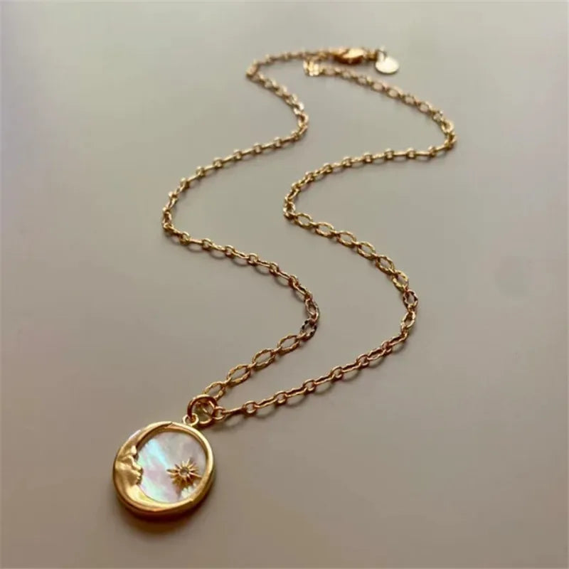 Vintage Sun and Moon Pendants Necklace White Shell Round Coin Stainless Steel Chain Necklaces Femme Jewelry