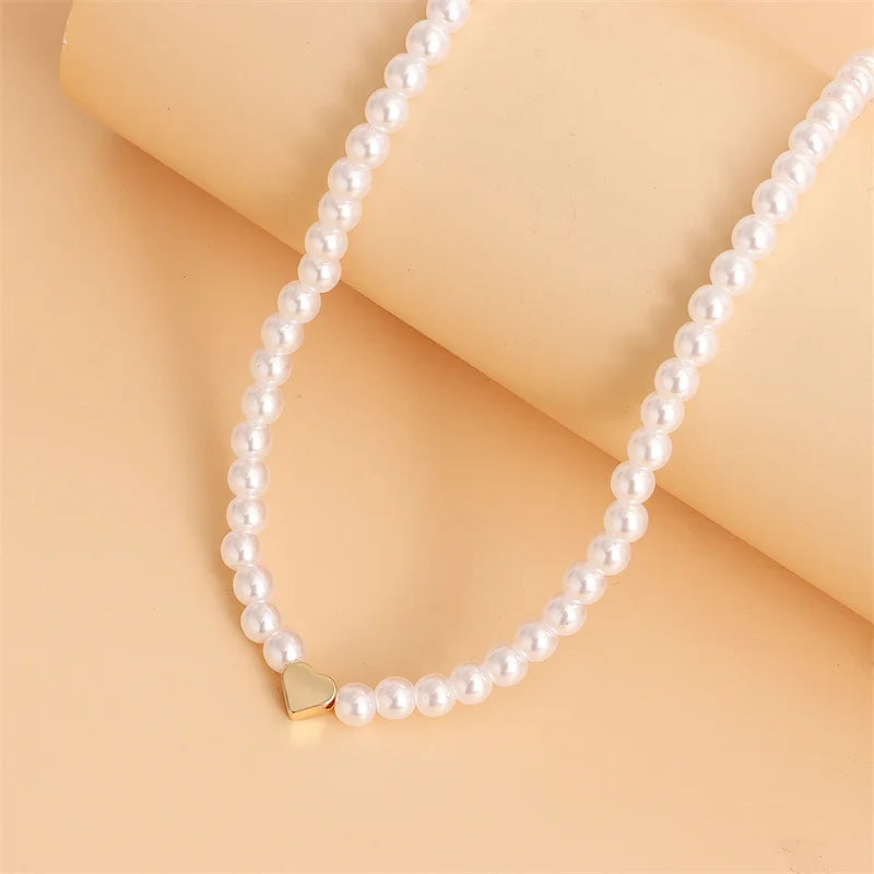 Shell Heart Imitation Pearls Necklace Women Handmade 6mm Stone Beaded Necklace For Women Jewelry Gift