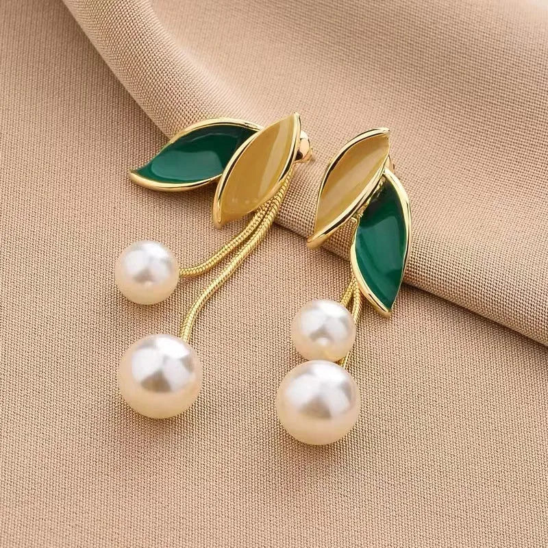 Unique Design Elegant Delicate Light Luxury Pearl Leaf Tassel Earrings Women Jewelry Party