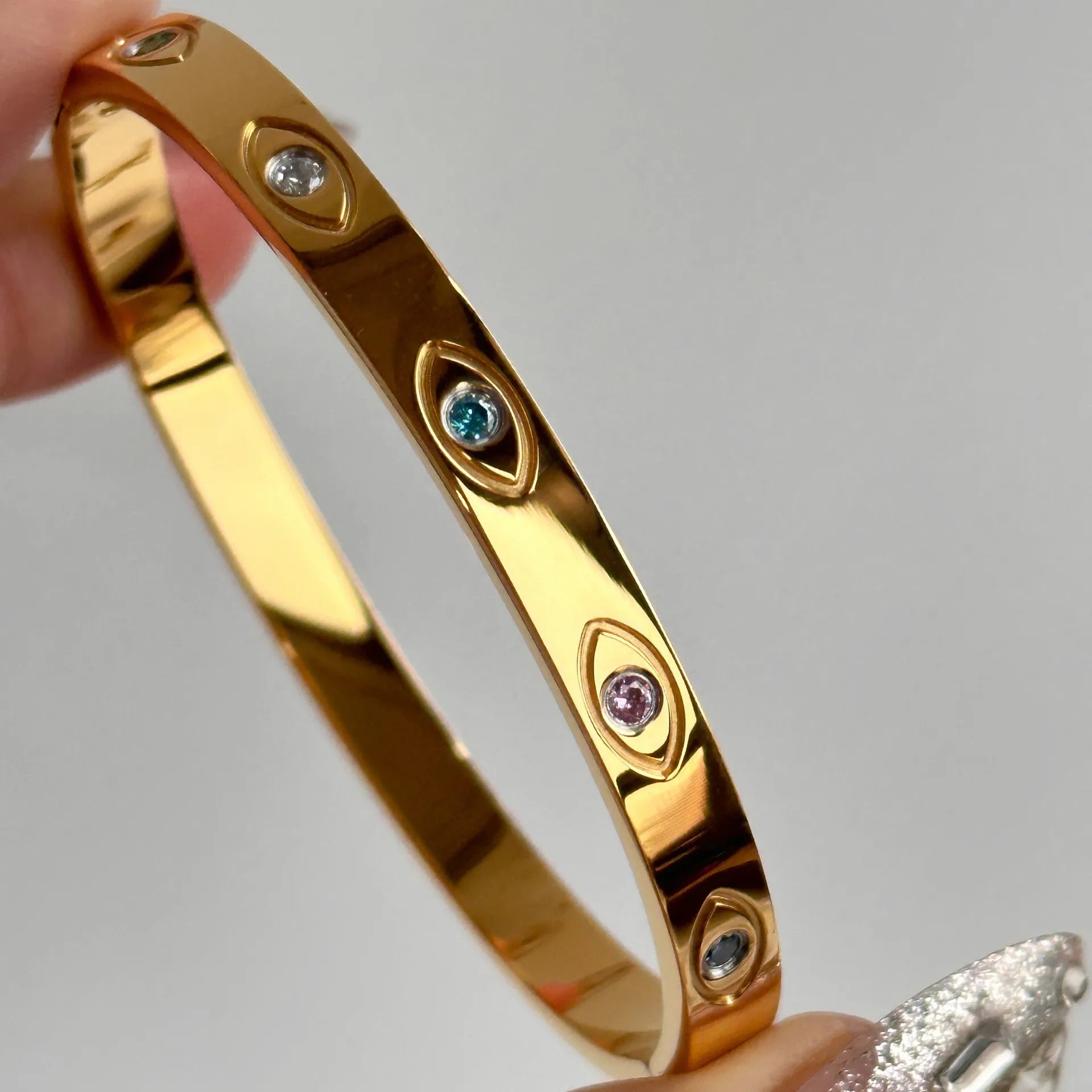 Fashion Women Trend Carving The All-Seeing Eye Bracelets Gold Color Width 5MM Stainless Steel Chain Bangles For Women Jewelry