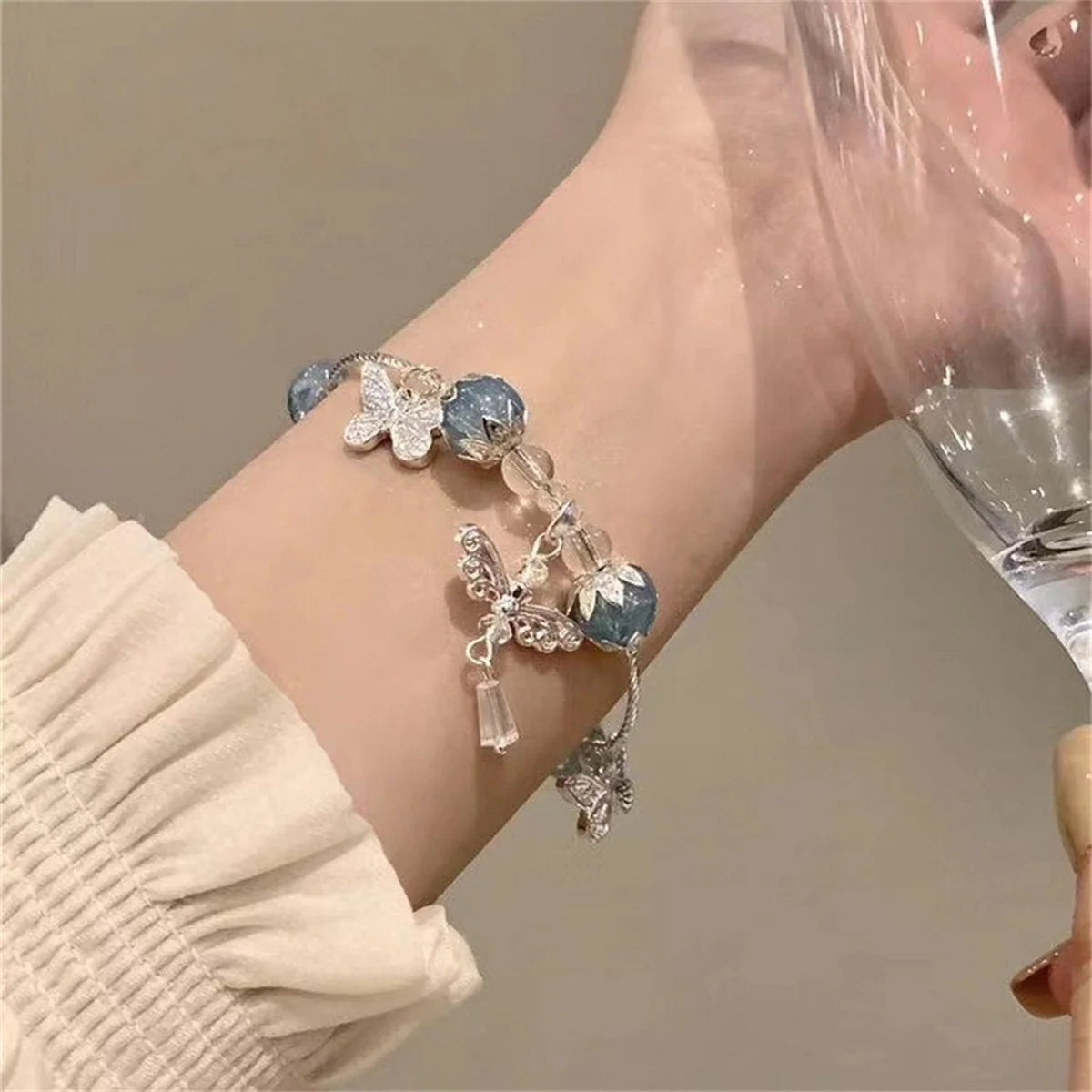 Crystal Beads Butterfly Bracelets For Women Girls Korean Butterfly Tassel Animal Flower Blessing Bracelet Jewelry