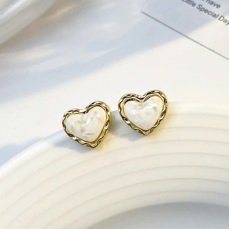 Red Heart Stud Earring Women Metal Gold Color Eye Heart Lips Wedding Statement Earrings Fashion Party Jewelry-Dollar Bargains Online Shopping Australia