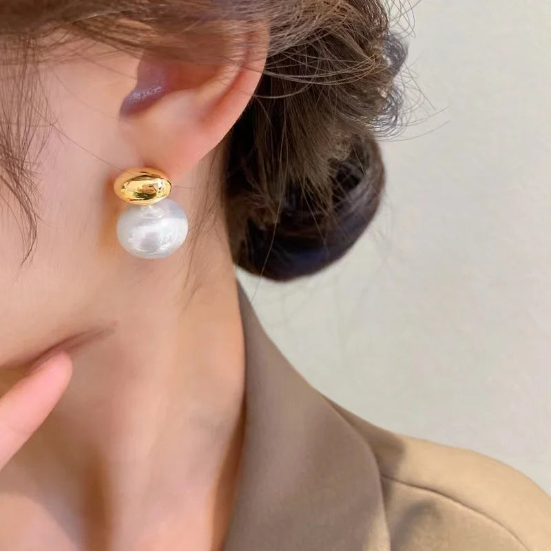 Elegant Gold Color Bean Spliced Flat Pearl Earrings for Korean Fashion Jewelry Party Women's Sweet Accessories