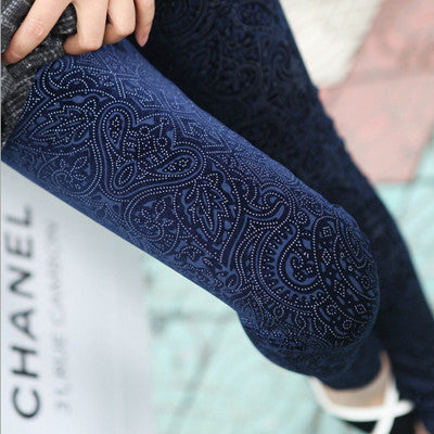 Online discount shop Australia - extravagance pattern gold velvet leggings nine points Hollow lace flower