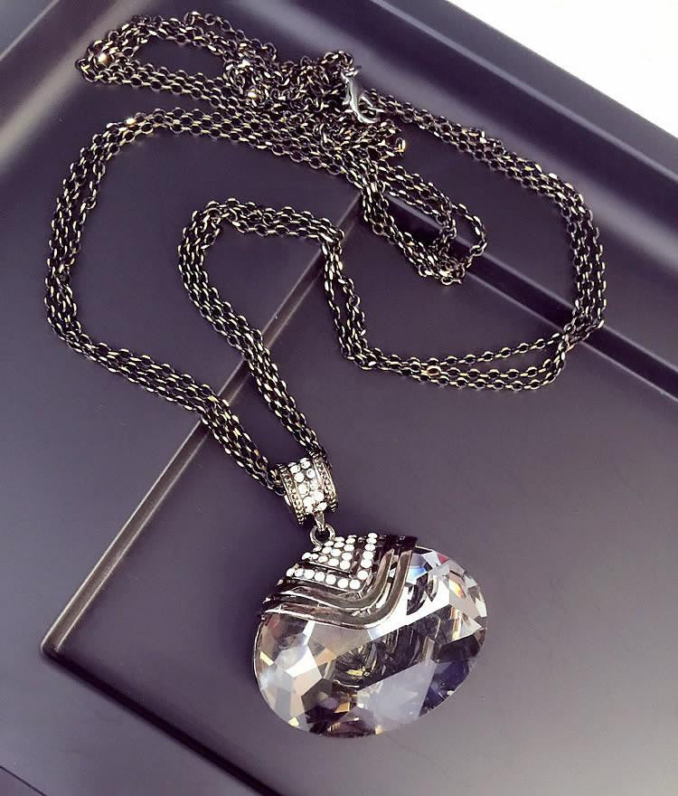 Women Pendant Necklaces The Big Drop Long Paragraph Sweater Chain All-match Decorative Crystal Necklace Pendant