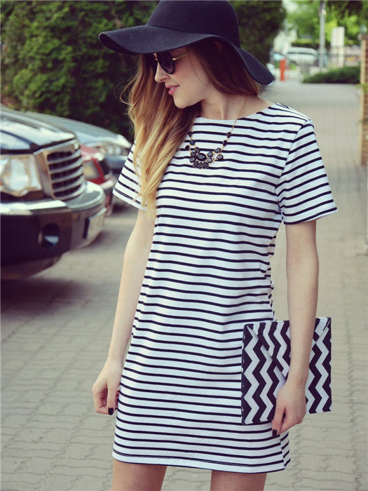 er Women Round Neck Fashion Black and White Striped Short Sleeve Straight Short Casual Dress