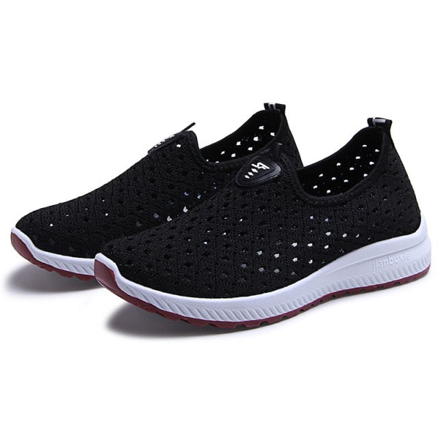 Sports shoes sneakers shoes fashion hollow out breathable leisure walk soft and comfortable